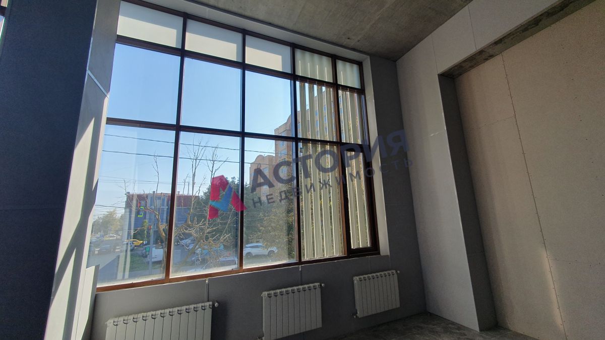 Демонстрации ул 135, 400.00 кв.м.