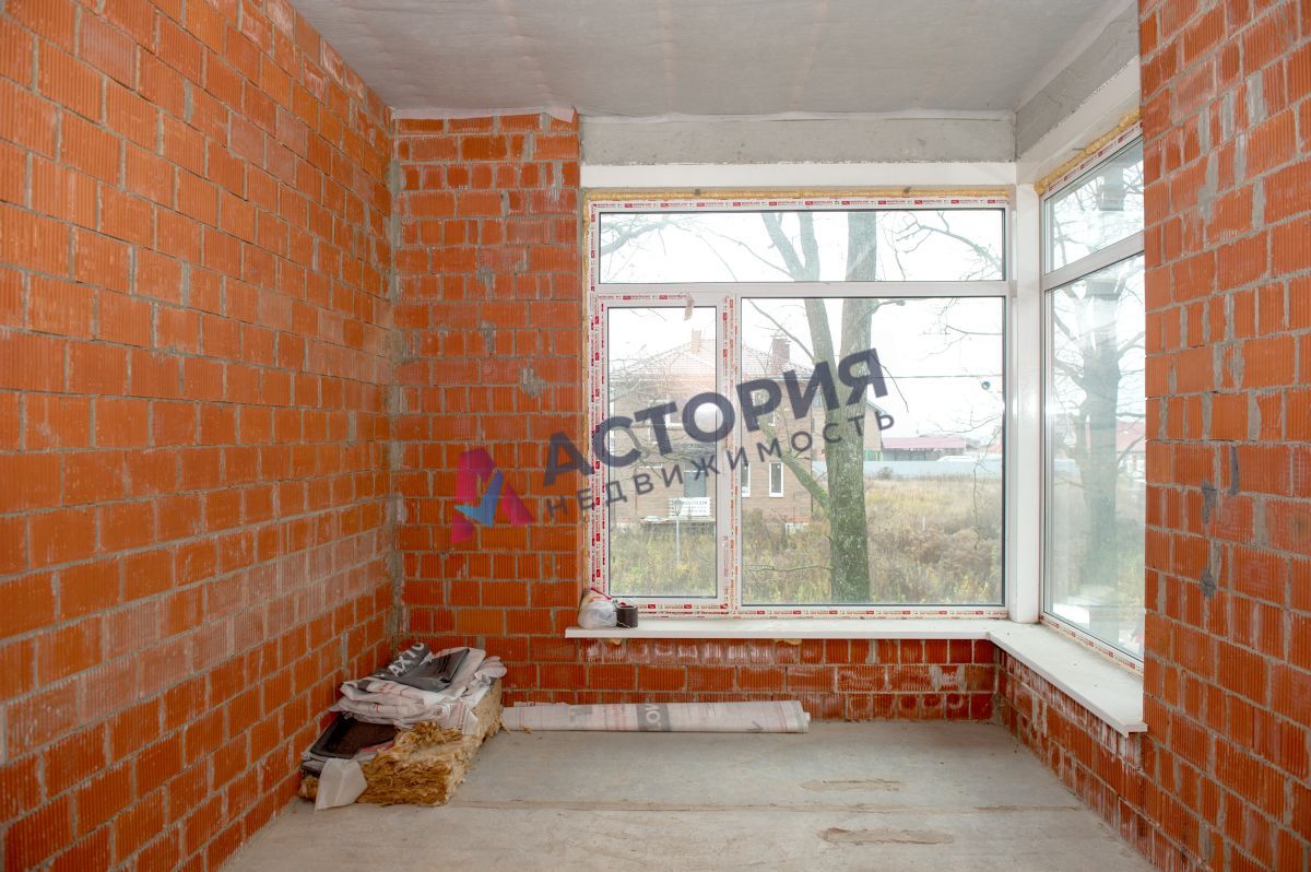 поселок  Молодежный, 140 кв.м., 5 сот