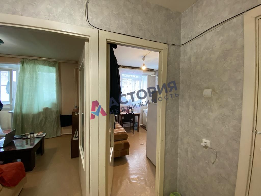 Октябрьская ул 250к1, 1к, 4/6