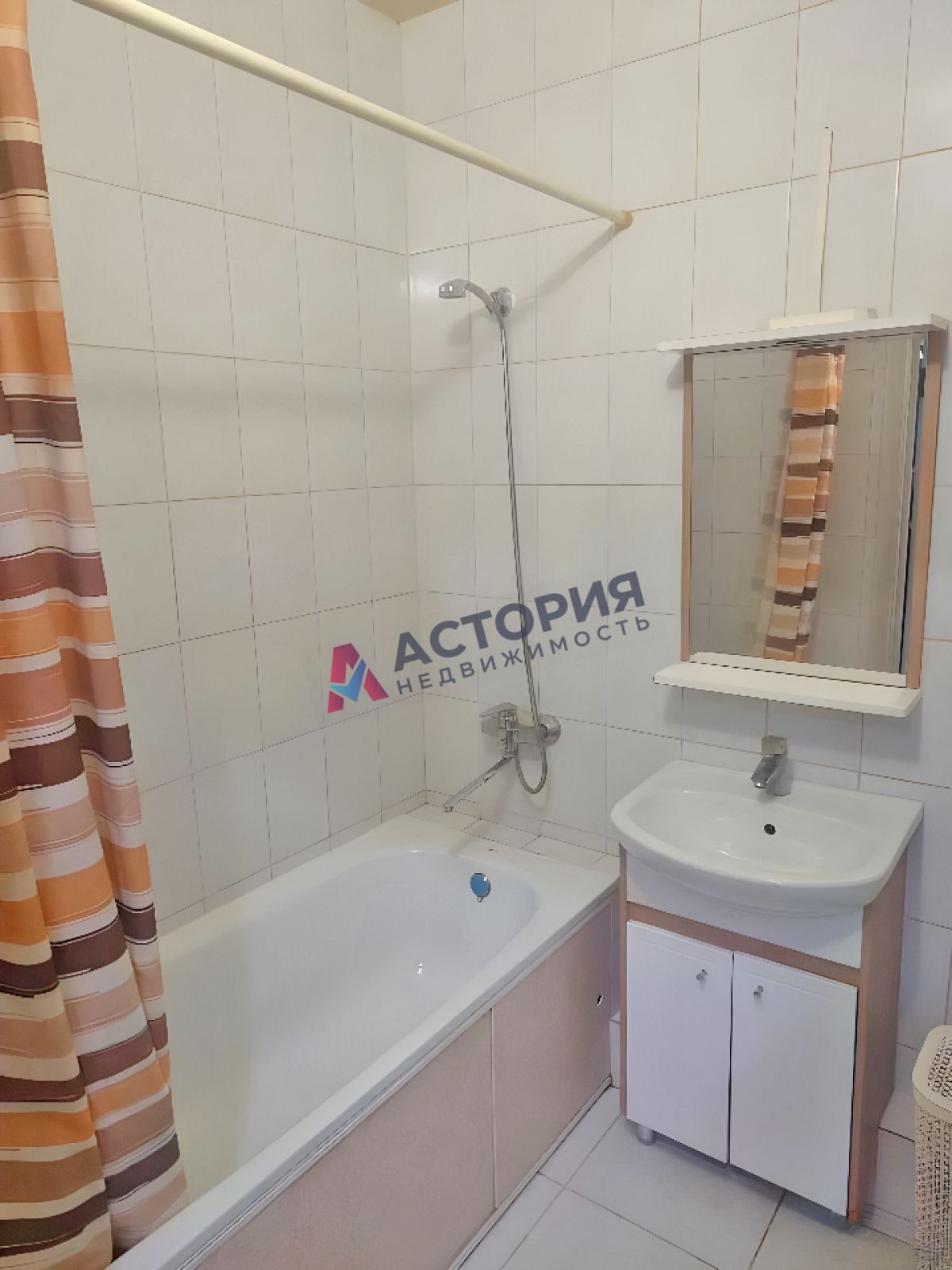 Строителей ул 2, 1к, 19/19