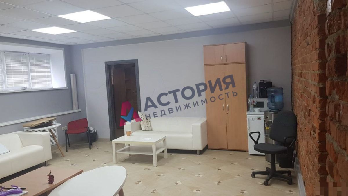 М.Тореза ул 3, 75.00 кв.м.