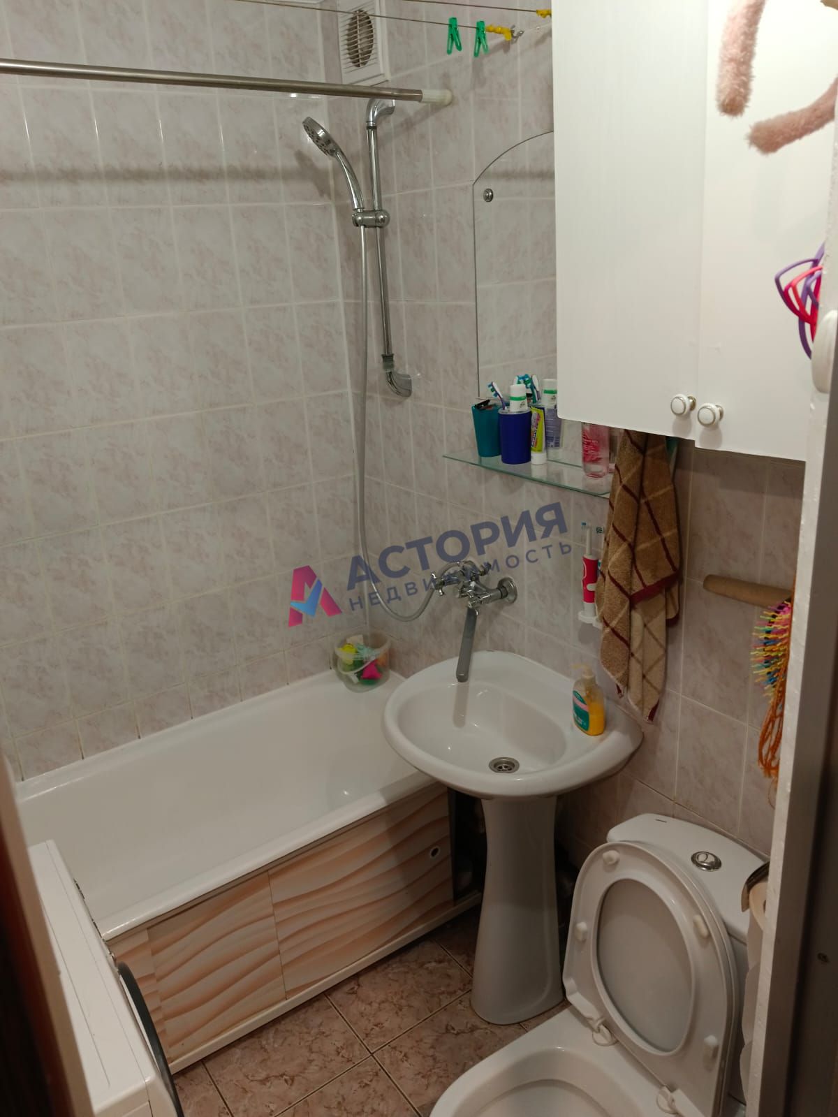 М.Горького ул 46, 2к, 1/5