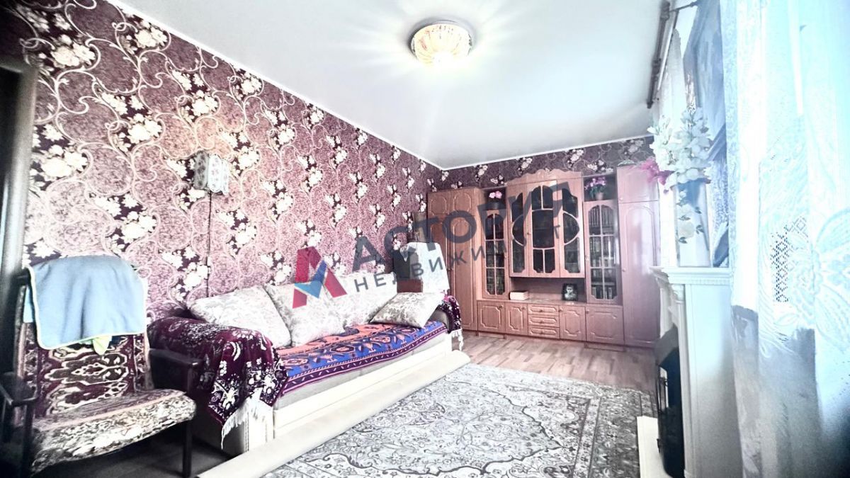 Пионерская ул, 171 кв.м., 12 сот