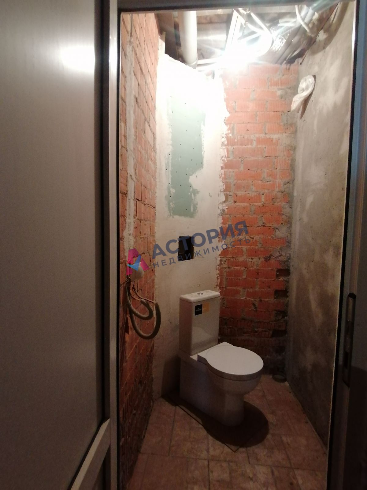Патронная ул 42, 489.80 кв.м.