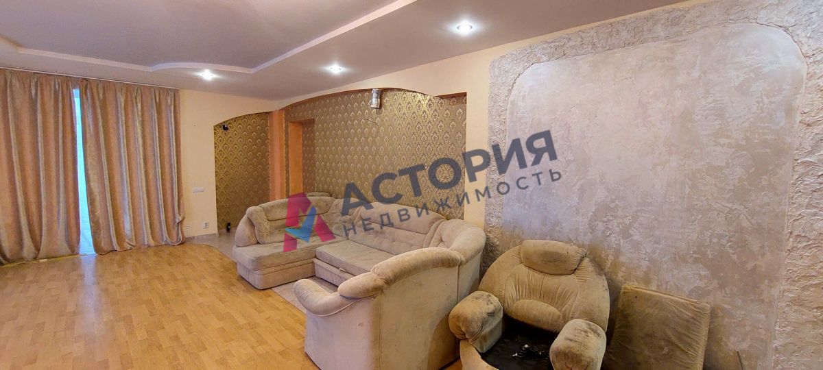Комсомольский, 270 кв.м., 12 сот