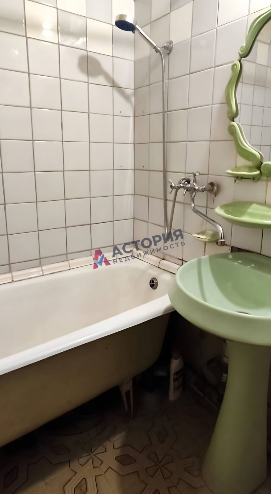 Октябрьская ул 93, 4к, 3/9