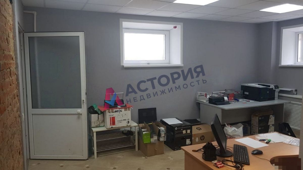 М.Тореза ул 3, 75.00 кв.м.