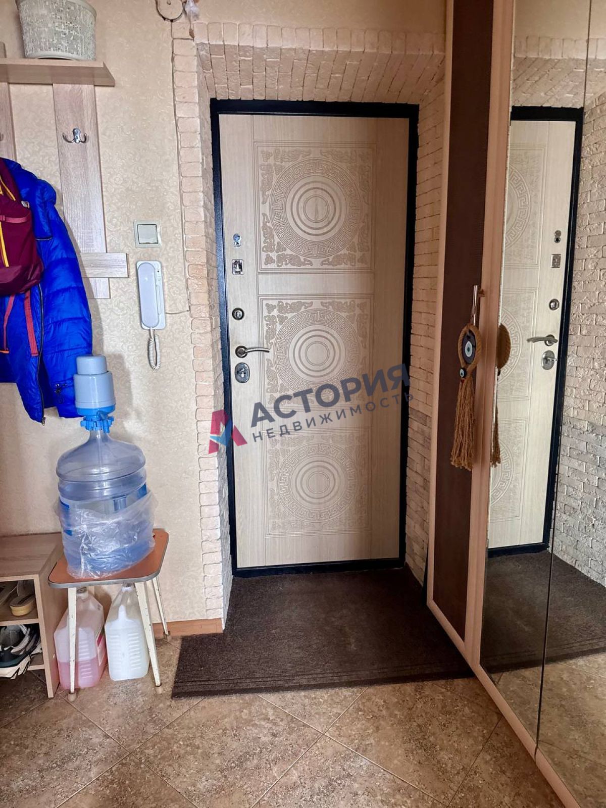 М.Горького ул 14, 1к, 9/9