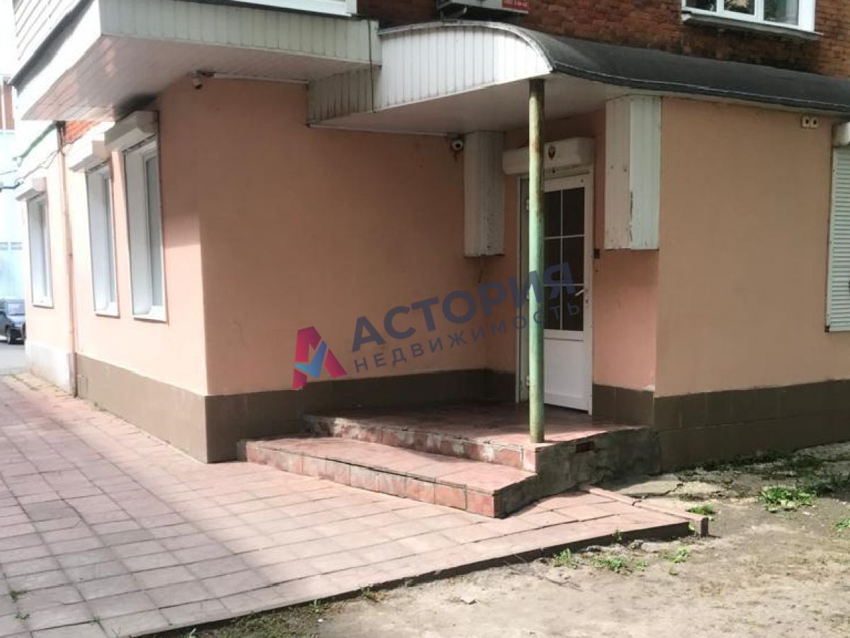 Дзержинского ул 12, 80.00 кв.м.