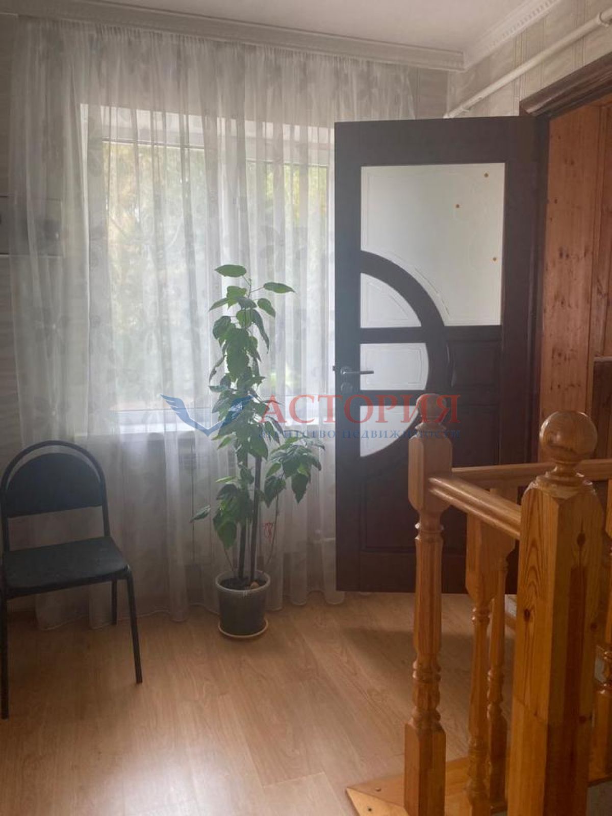 Волоховская, 150 кв.м., 6 сот