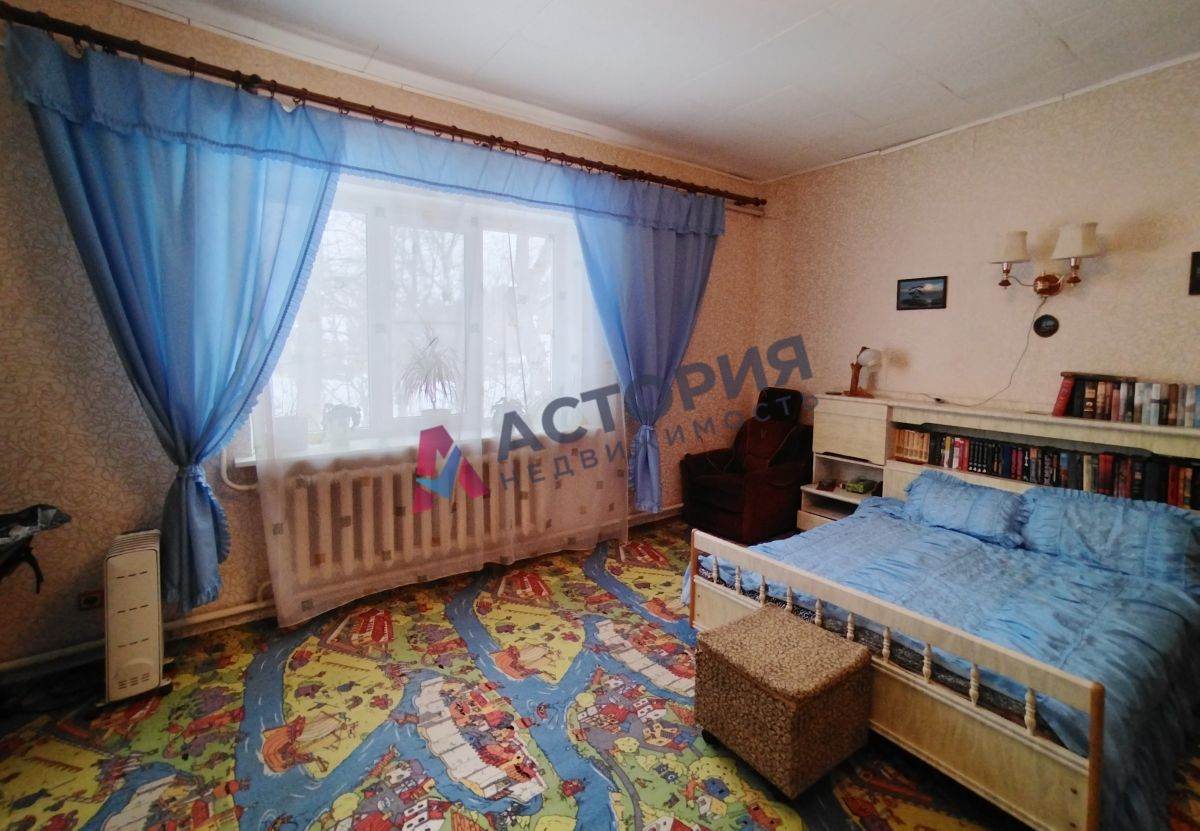 Первомайский , 310 кв.м., 15 сот