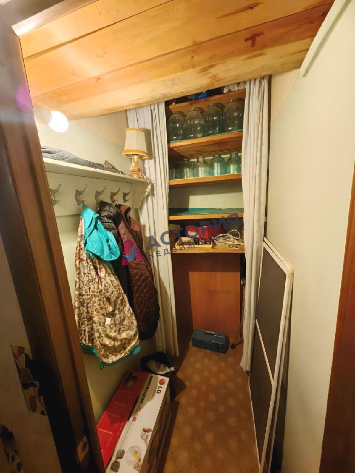 М.Горького ул 33, 2к, 3/9