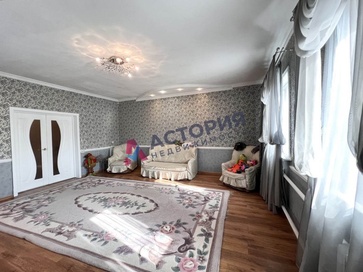 Октябрьский, 260 кв.м., 9 сот