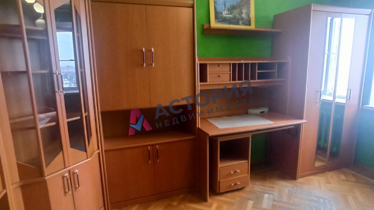 Комарова ул 49а, 3к, 7/10