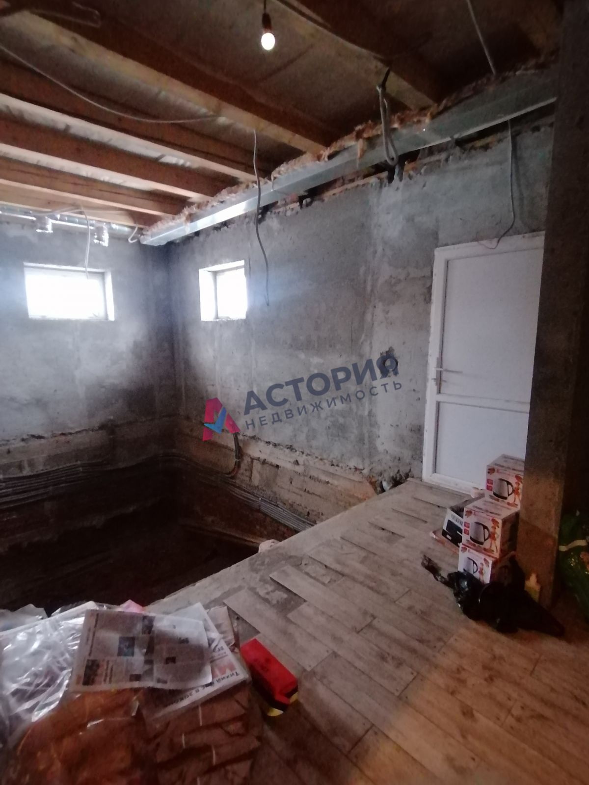 Патронная ул 42, 489.80 кв.м.
