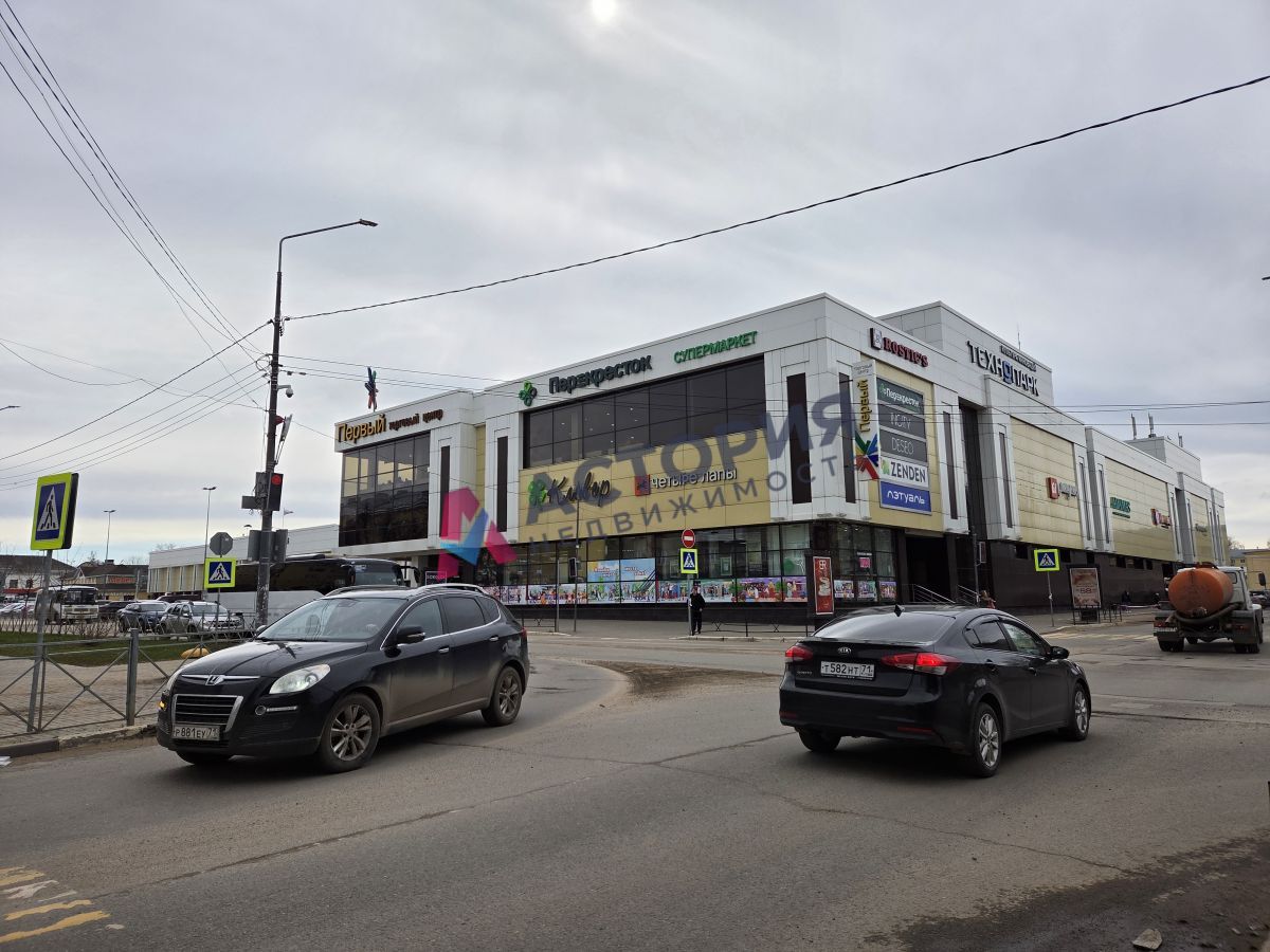 Садовского ул 12, 64.00 кв.м.