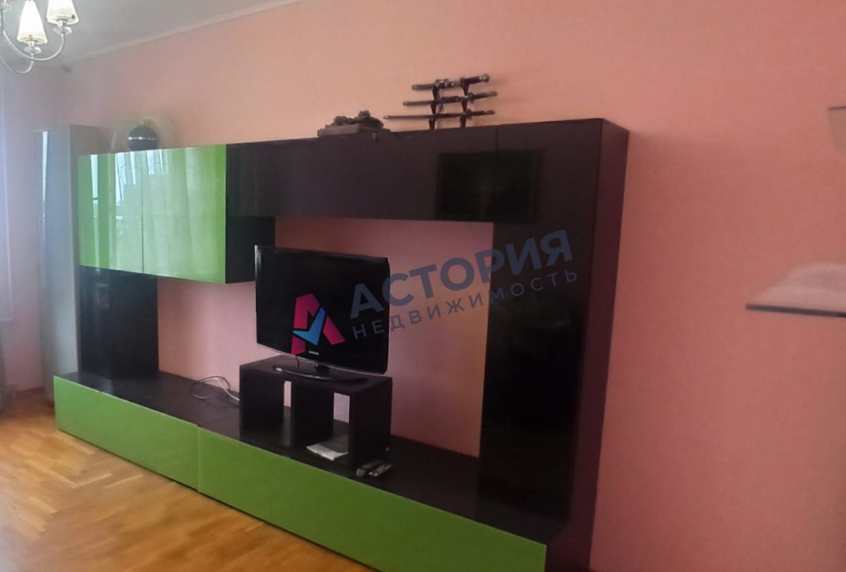Комарова ул 49а, 3к, 7/10