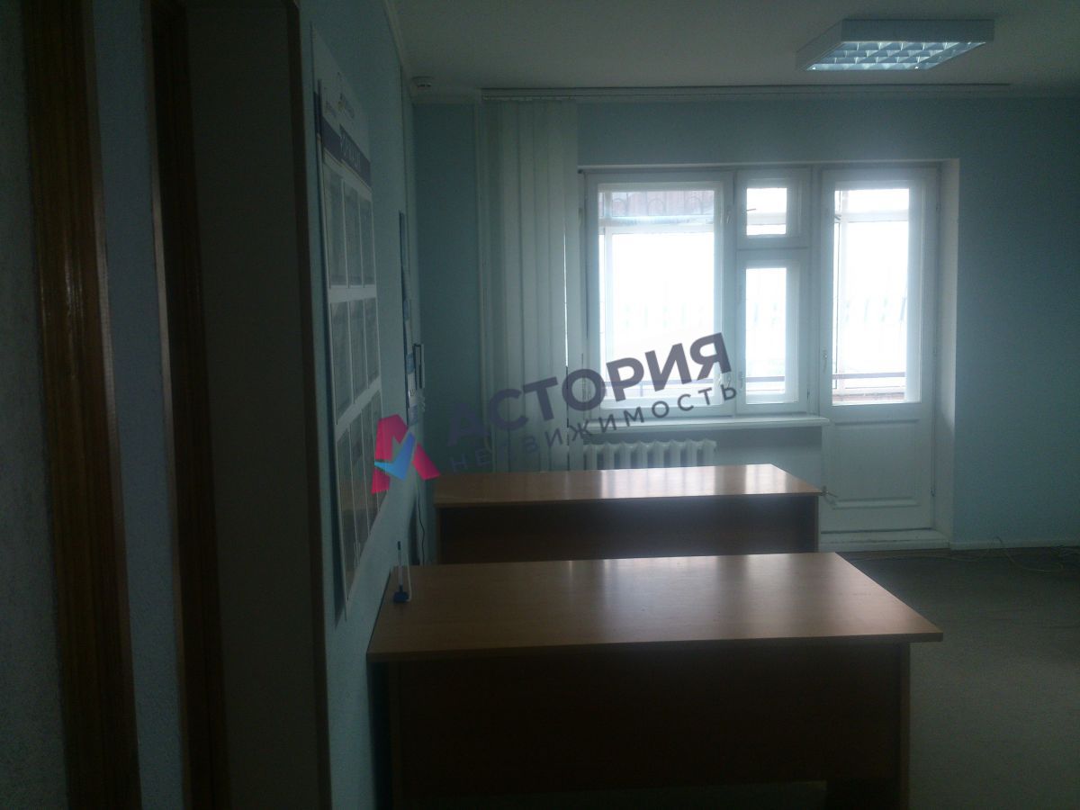 Дзержинского ул 10, 41.00 кв.м.