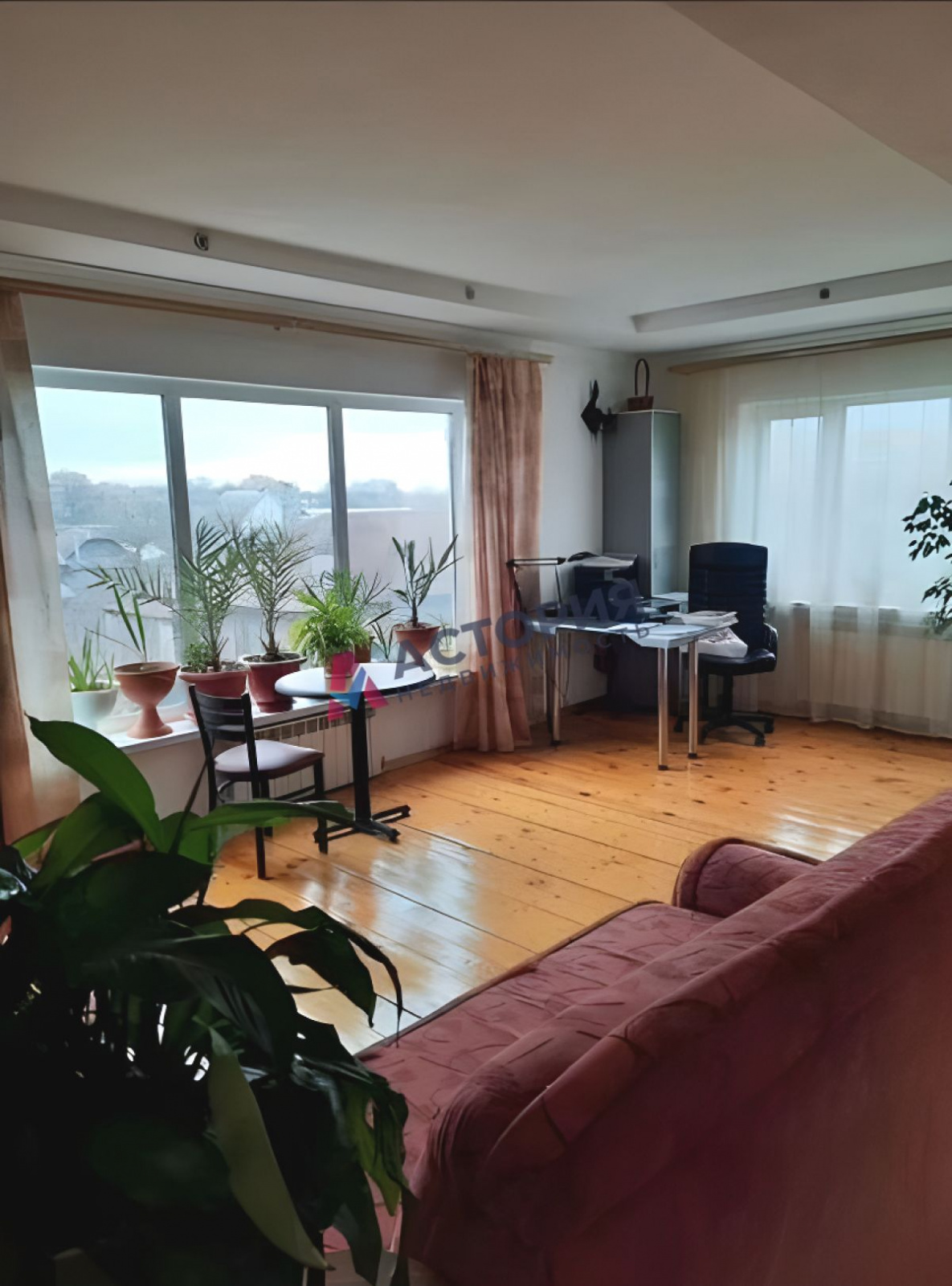 ул Нестерова, 249.1 кв.м., 6 сот