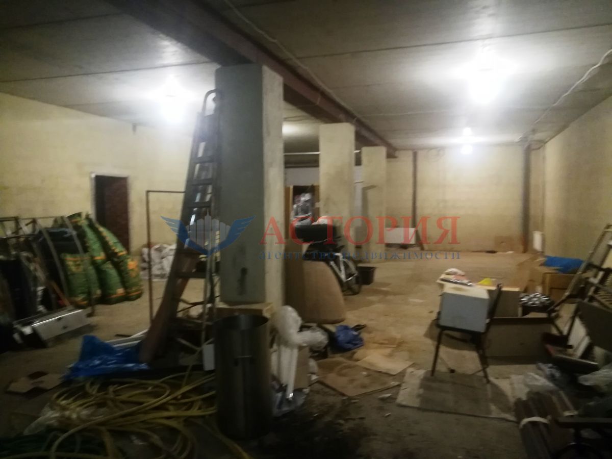 Станиславского ул , 322.00 кв.м.