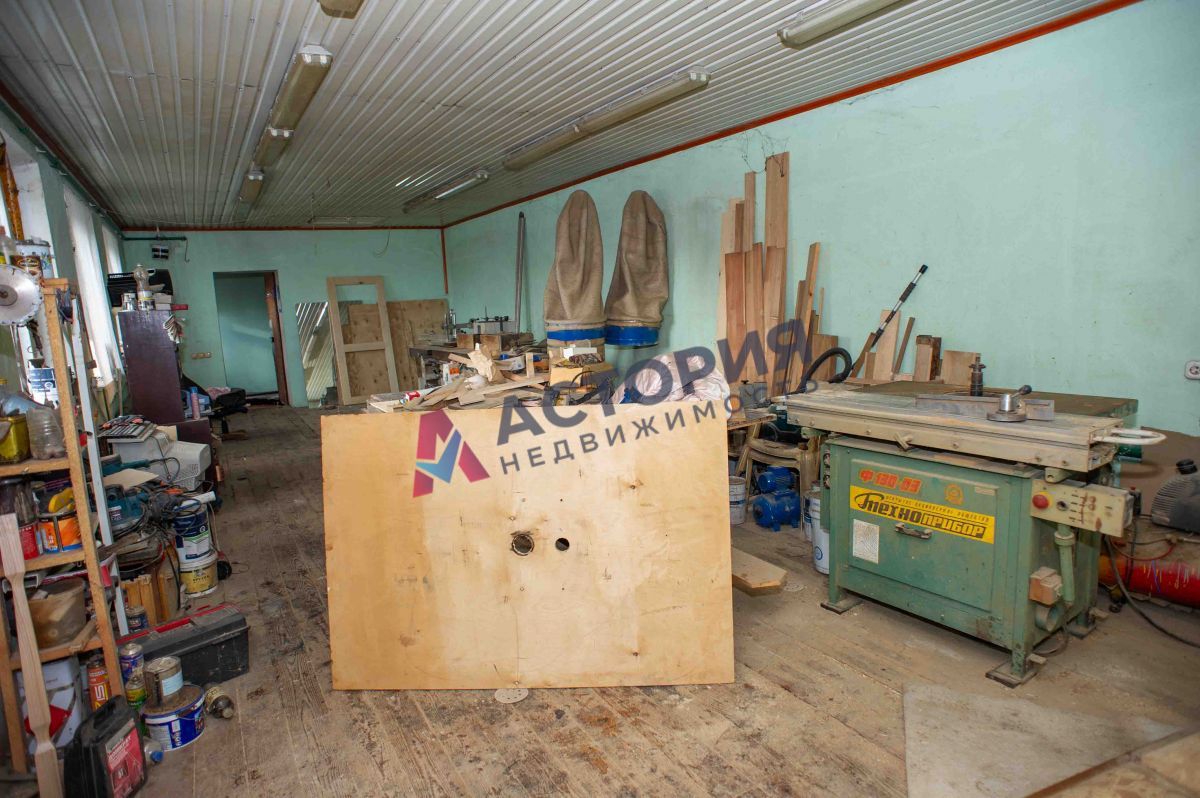Центральная ул -, 4650.00 кв.м.