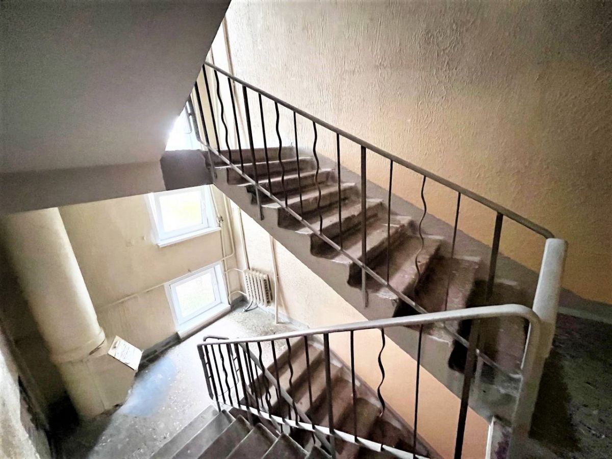 Братьев Жабровых ул 12, 4к, 3/9