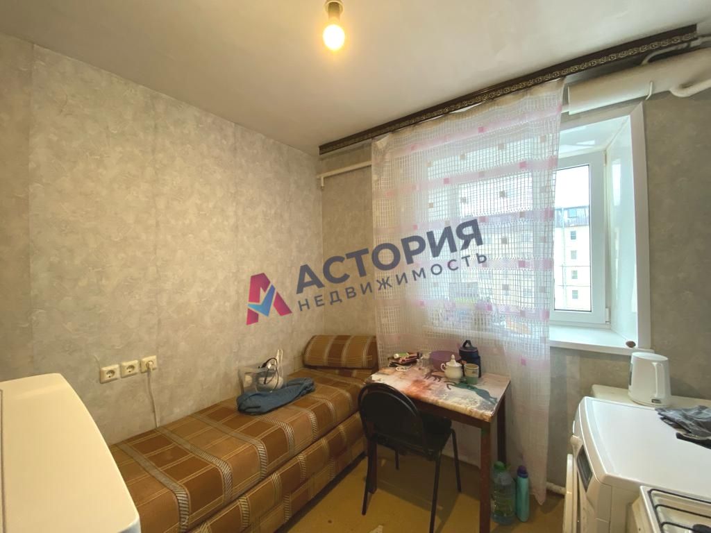 Октябрьская ул 250к1, 1к, 4/6