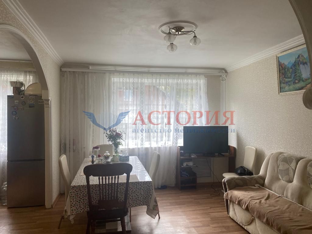 Волоховская, 150 кв.м., 6 сот