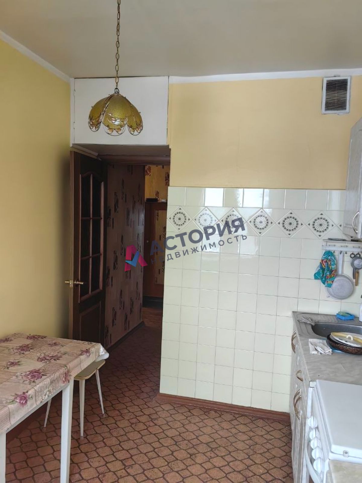 М.Горького ул 33, 2к, 3/9