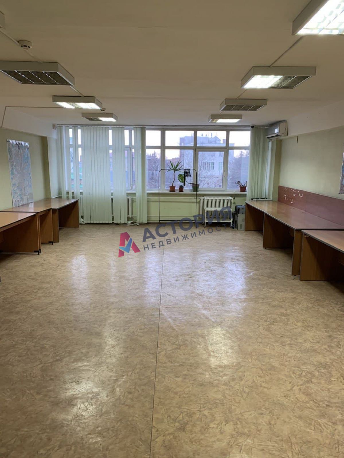 Демидовская ул 63, 290.30 кв.м.